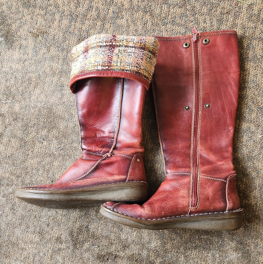 S36Eu Pikolinos red leather boots with turn down top